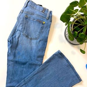 7 FOR ALL MANKIND Charlize flair light denim in 26